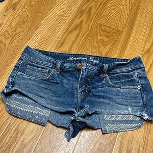 American eagle dark washed low rise shortie shorts size 8